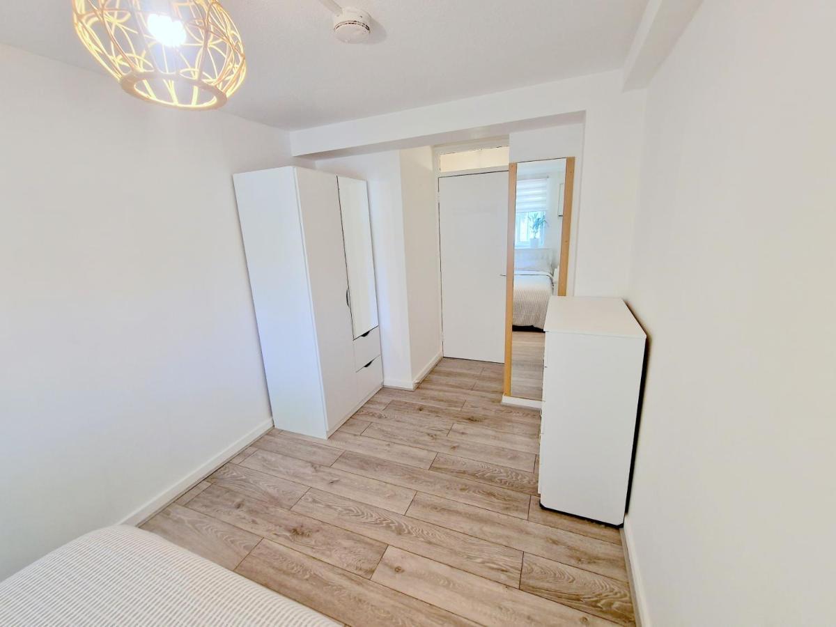 Apartmán Flat In Battersea, 5 Minutes From Clapham Junction Station Londýn Exteriér fotografie