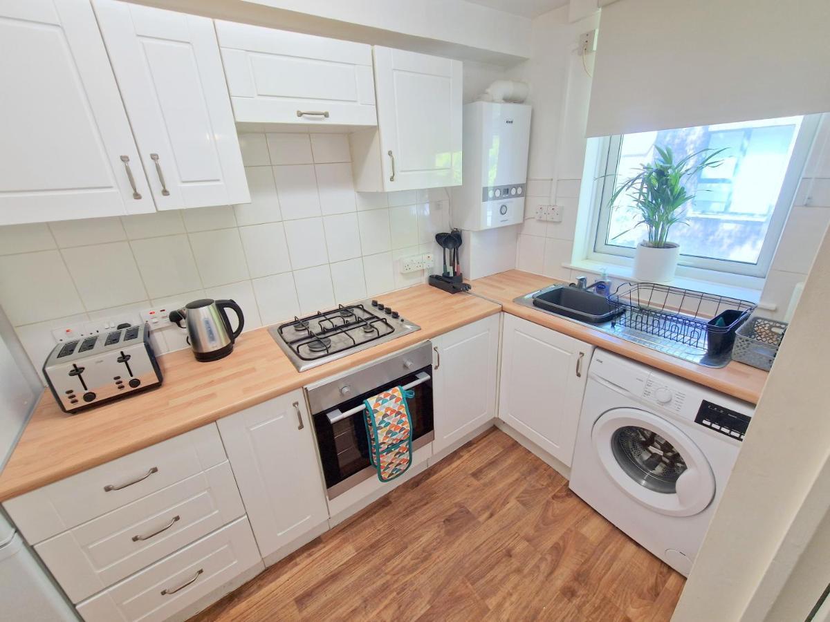 Apartmán Flat In Battersea, 5 Minutes From Clapham Junction Station Londýn Exteriér fotografie