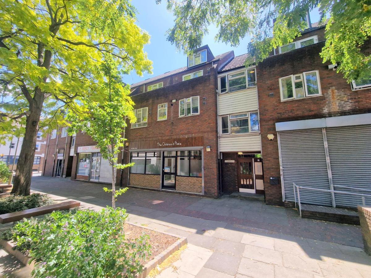 Apartmán Flat In Battersea, 5 Minutes From Clapham Junction Station Londýn Exteriér fotografie